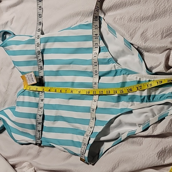 NWT TUMMY SLIMMING STRIPE PADDED AWARD WINNING SWIM BATHING SUIT - Picture 10 of 11